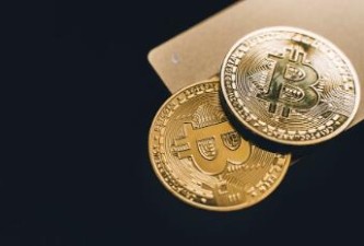 随着区块链发展，知名虚拟货币交易平台Coinbase和Binanc应运而生